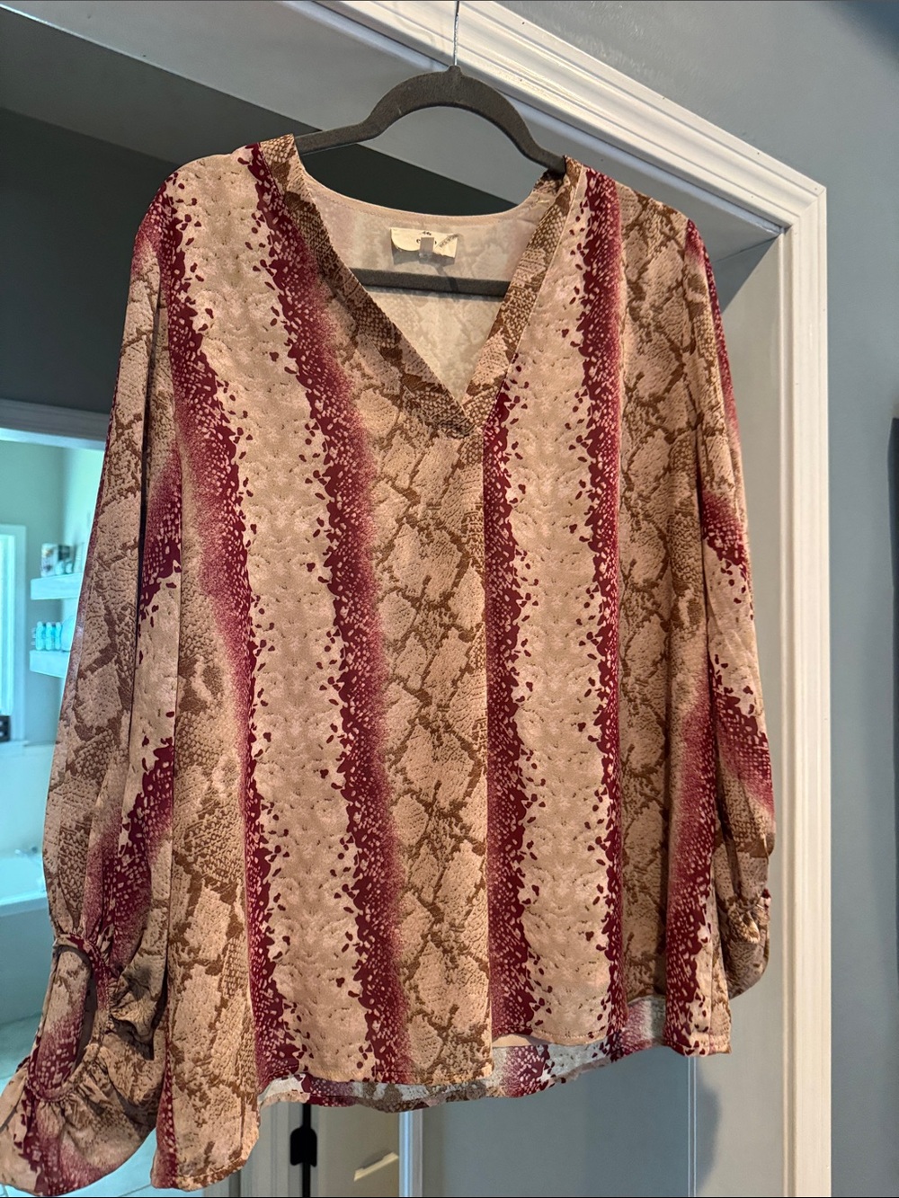 entro Burgundy and Tan Printed V-Neck Blouse